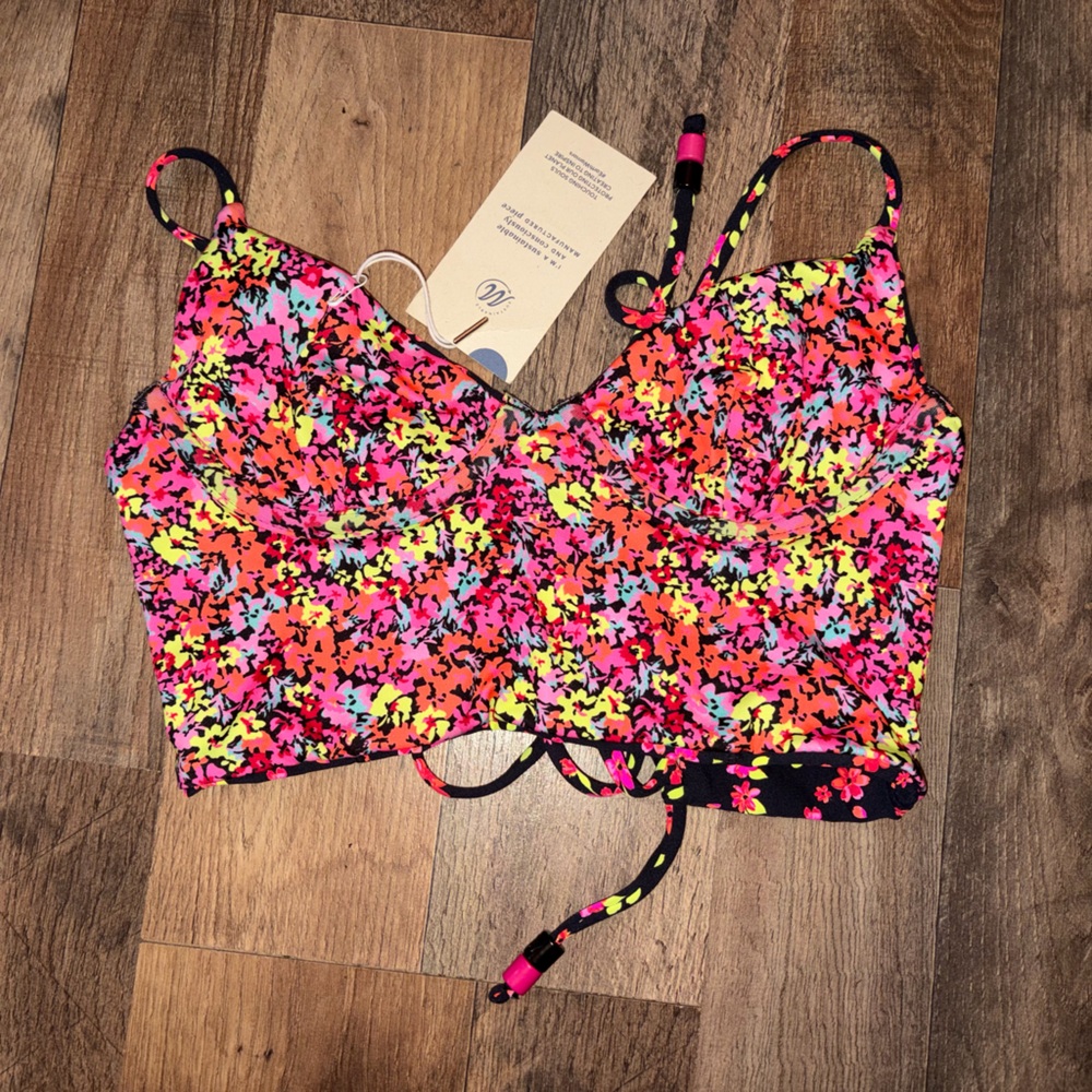 NWT Maaji bikini top